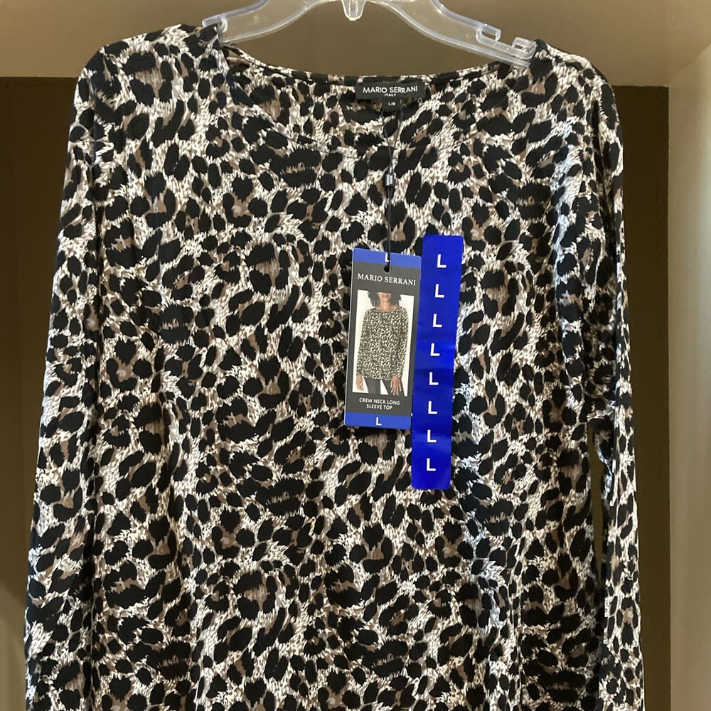 NWT Mario Serrani Leopard Top Size L